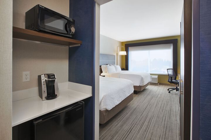 Room 19 of 38