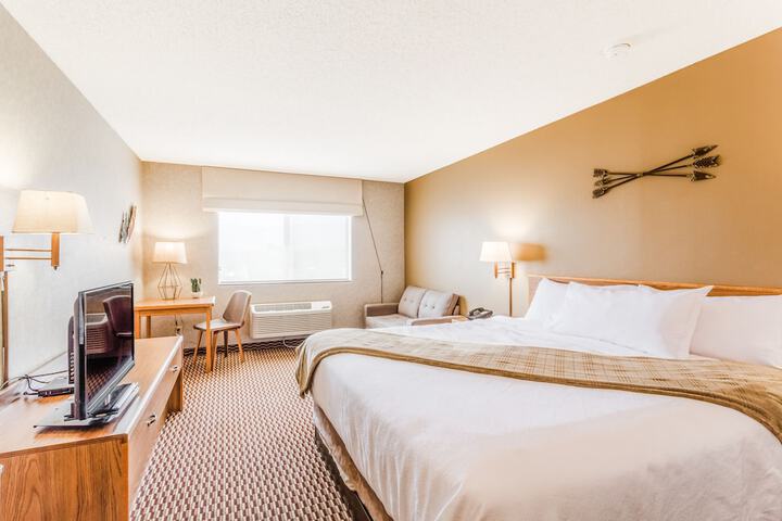 Red Sands Hotel