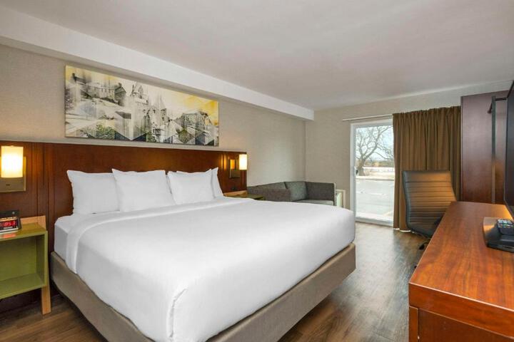 Comfort Inn South