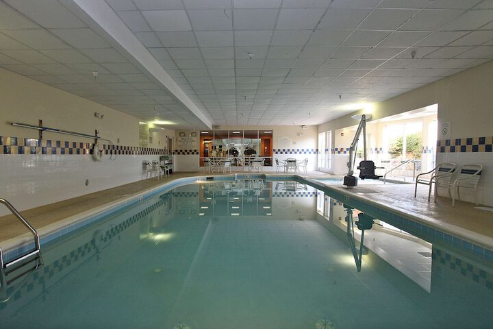 Pool 7 of 60