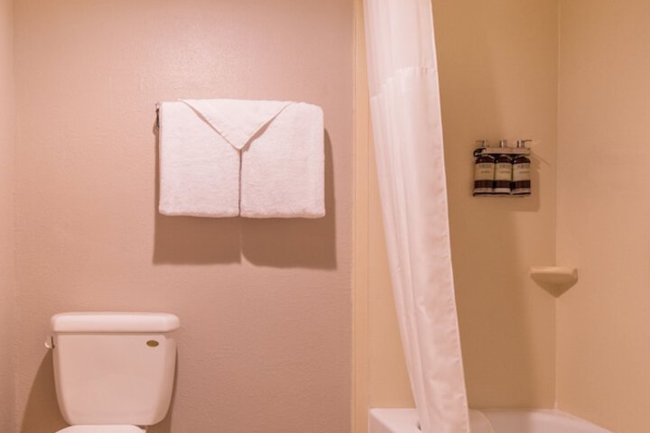 Room 15 of 34