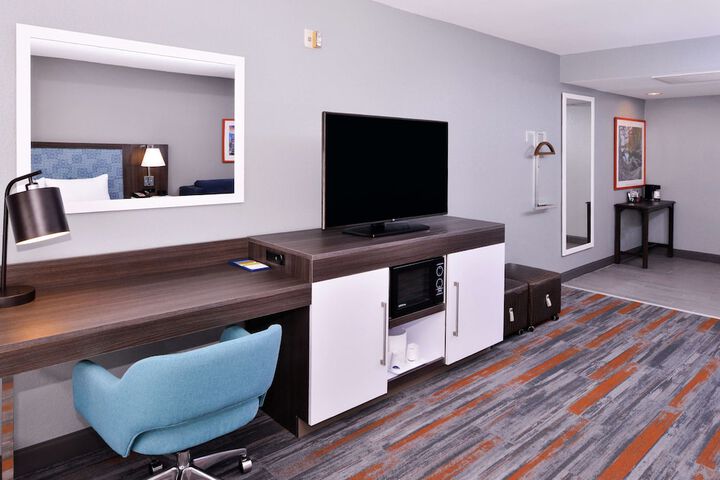 Room 25 of 62