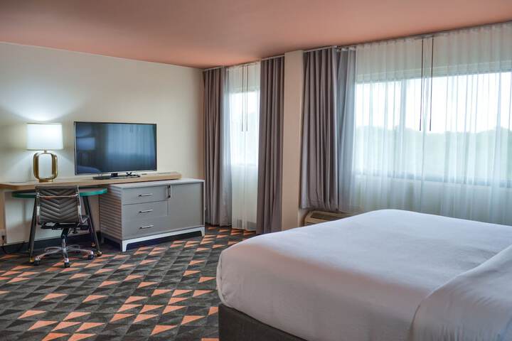 Room 30 of 72