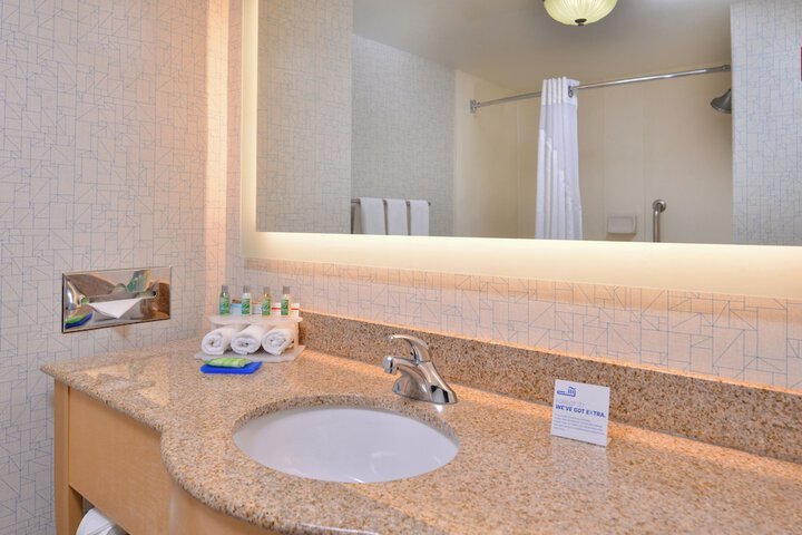Holiday Inn Express Stockton Southeast by IHG
