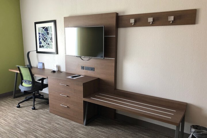 Holiday Inn Express & Suites Franklin KY by IHG