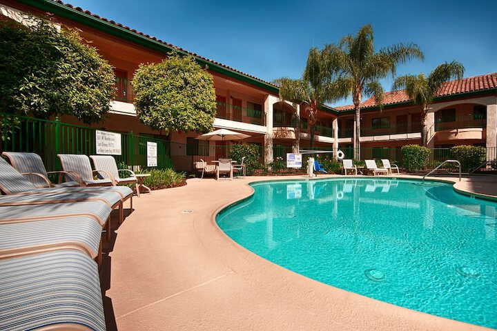 Best Western San Dimas Hotel & Suites