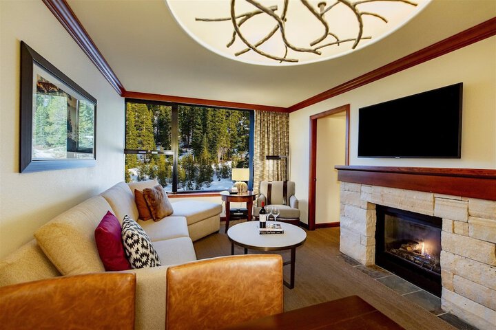 Everline Resort and Spa Lake Tahoe