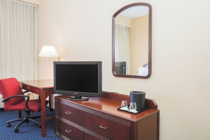 Room 22 of 44