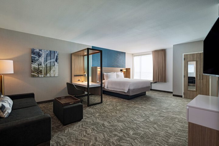 Room 21 of 31