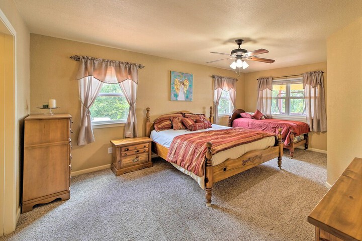 Waterfront Lake Eufaula Home: Multi-level Balcony