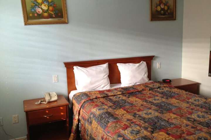Room 15 of 29