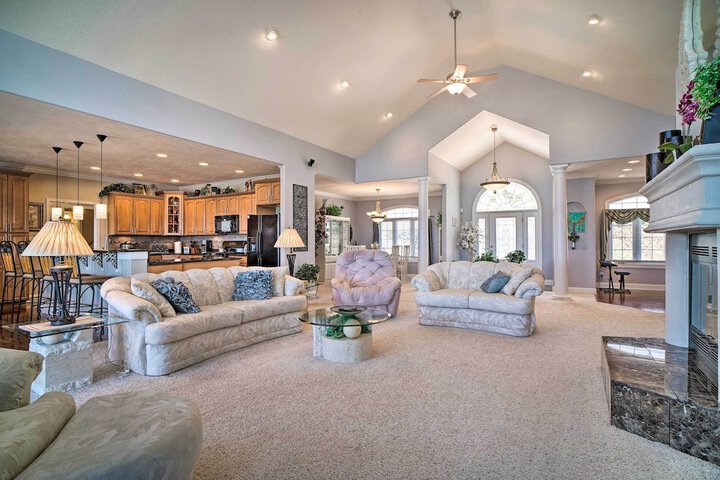 Spacious Baneberry Home w / Lake Douglas Views!
