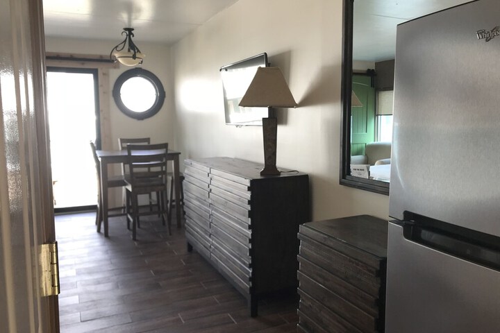 Room 85 of 185