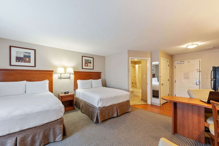 Room 10 of 36