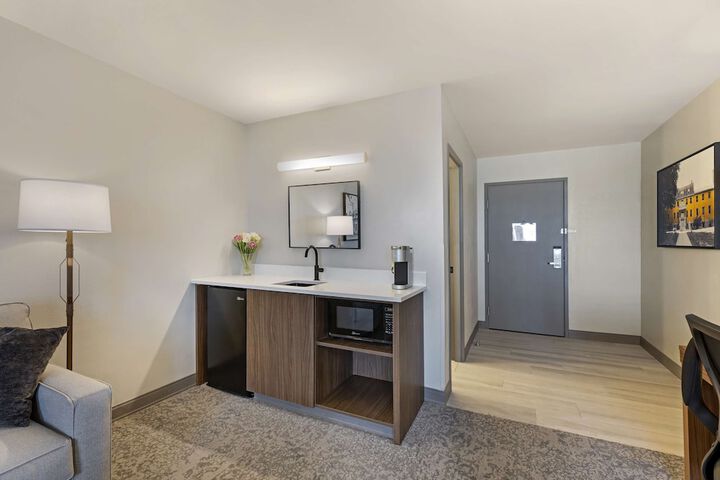 Best Western Plus The Charles Hotel