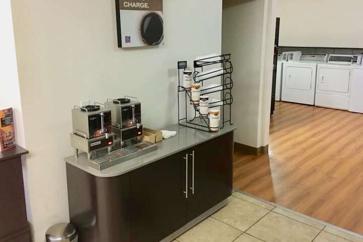 Breakfast/Coffee Service 83 of 87