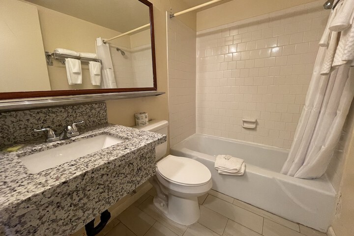 Room 8 of 26