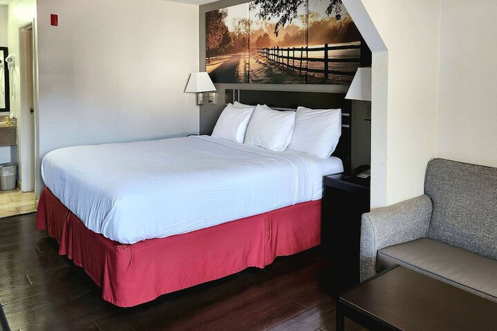 Room 36 of 37