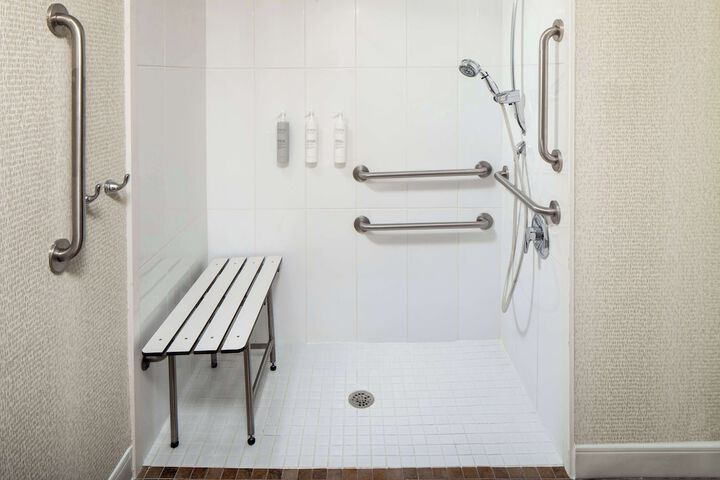 Room 14 of 23