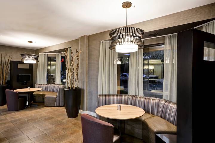 Hotel Interior 11 of 30
