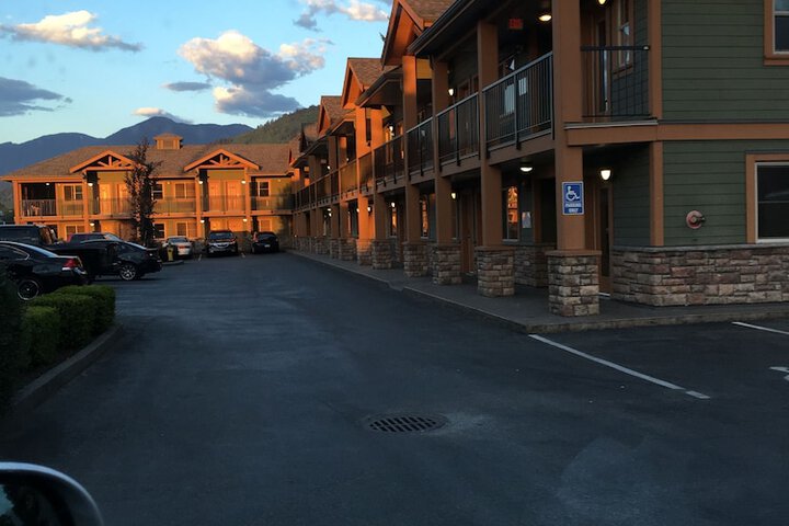 Vedder River Inn