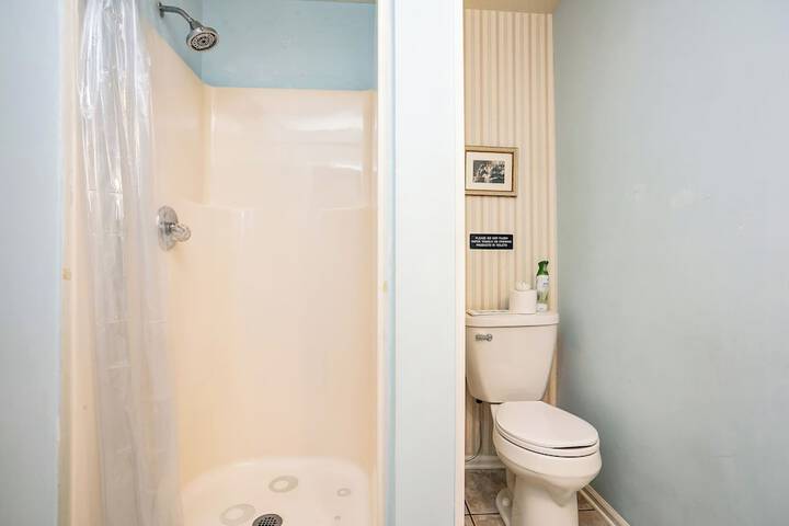 Room 25 of 80