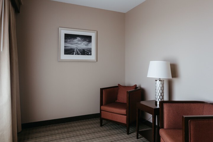 Room 10 of 42