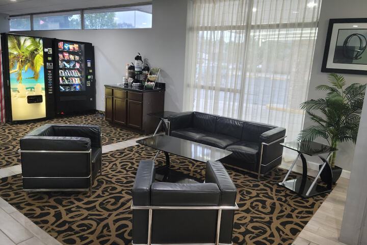 Business Center 26 of 26