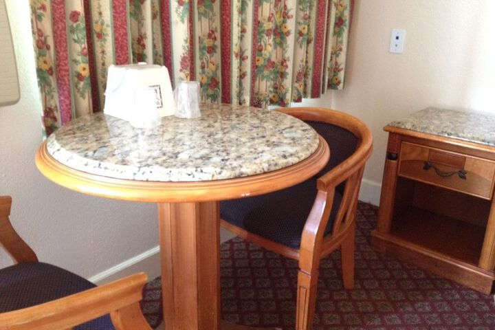 Room 21 of 52
