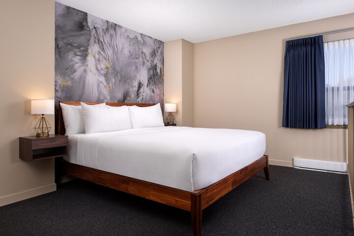 Room 27 of 84