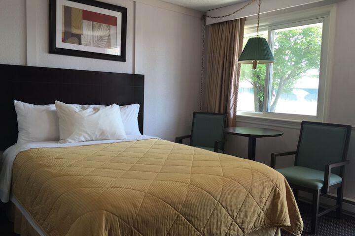 Room 42 of 57
