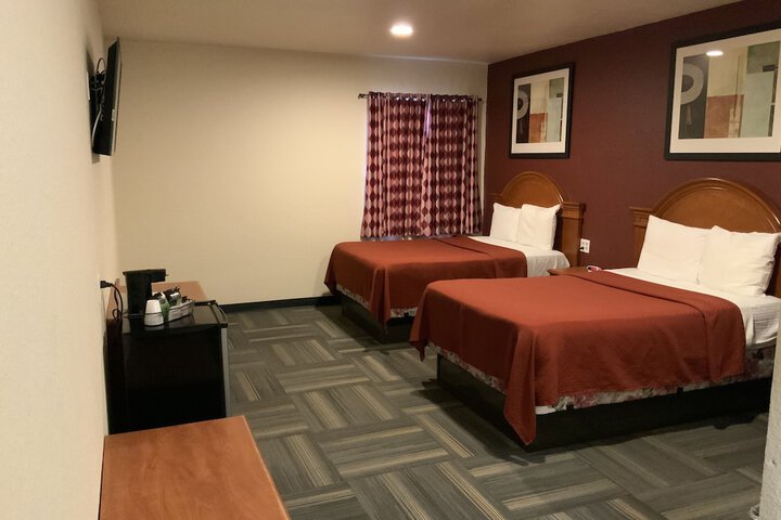 Room 30 of 65