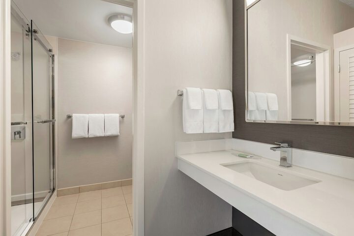 Courtyard by Marriott Minneapolis-St. Paul Airport