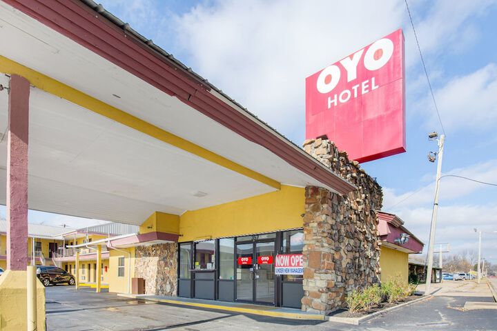 Hotel 11 of 51