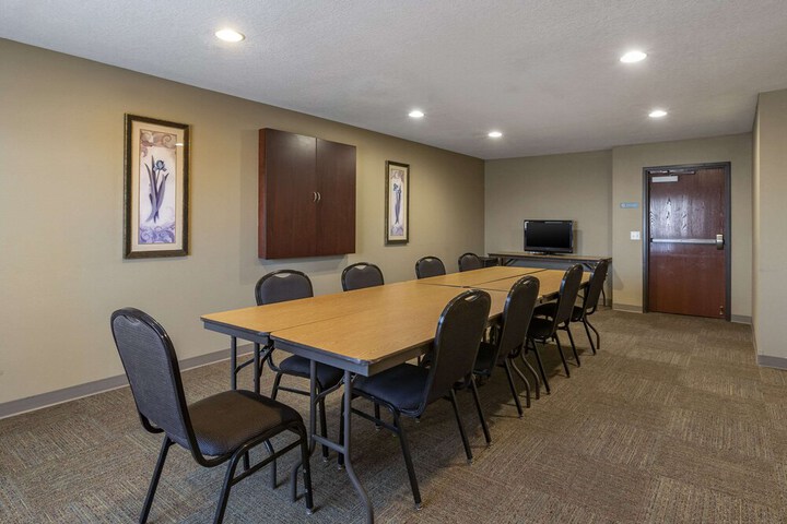 Sleep Inn & Suites Pleasant Hill - Des Moines