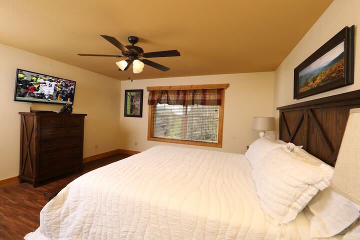 Room 34 of 82