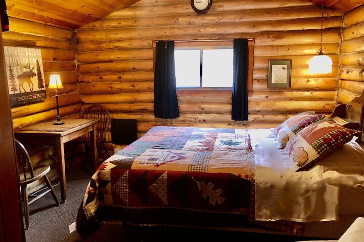 Carlo Creek Cabins
