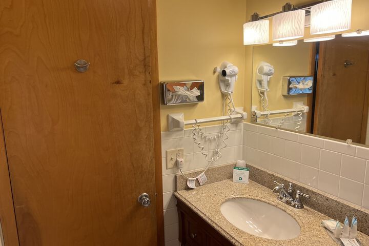 Room 291 of 443