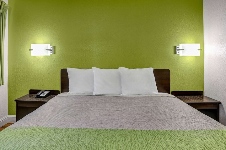 Room 26 of 27