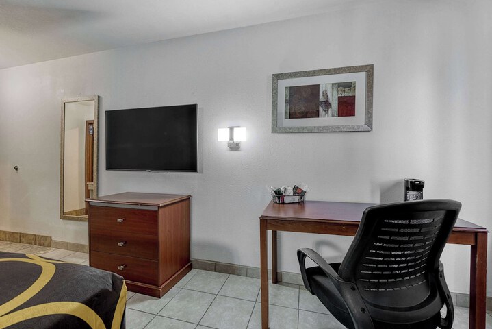 Super 8 by Wyndham Alamosa