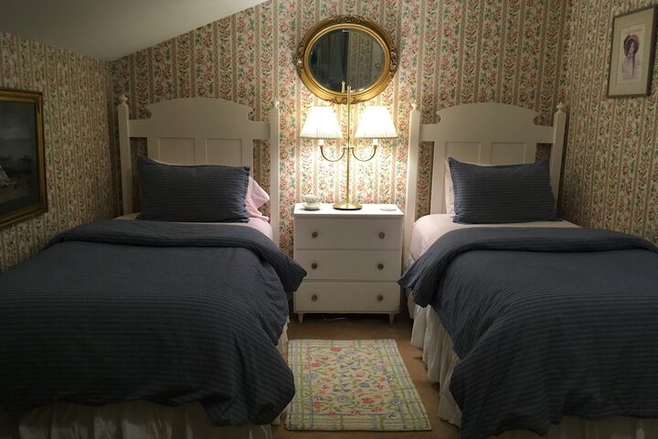 Room 40 of 148