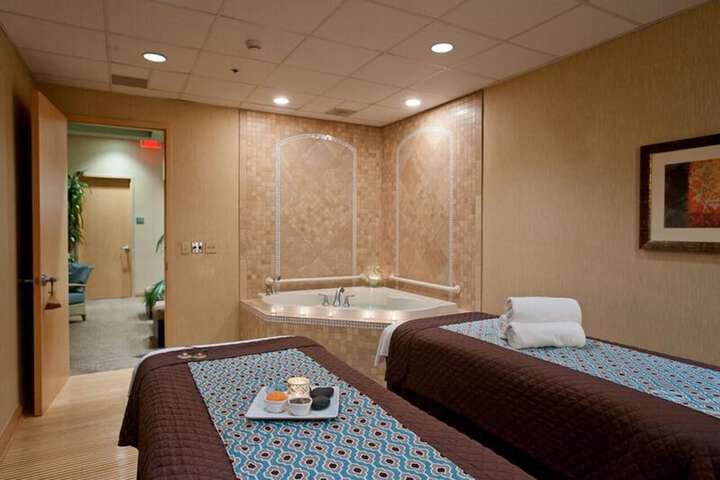 Embassy Suites by Hilton Charlotte Concord Golf Resort & Spa