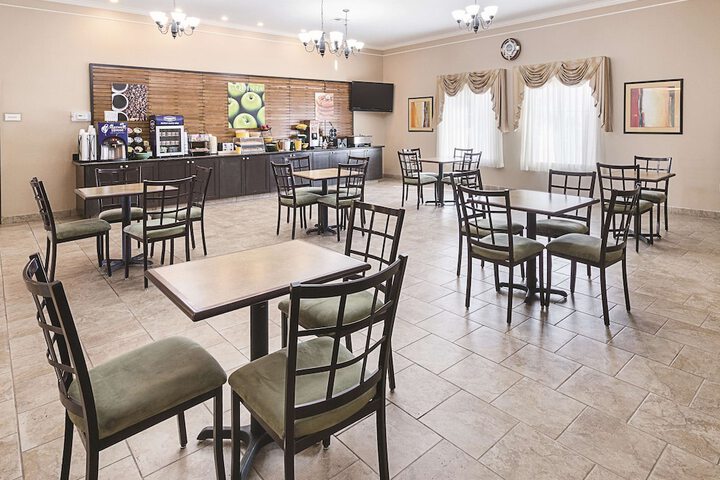 La Quinta Inn & Suites by Wyndham Waxahachie