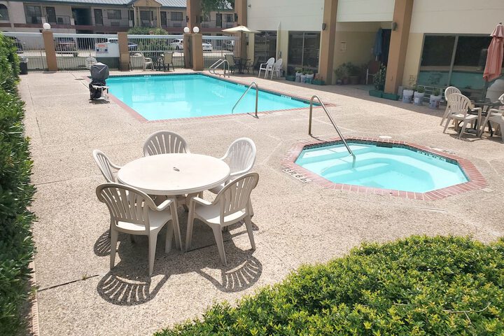 Pool 7 of 42