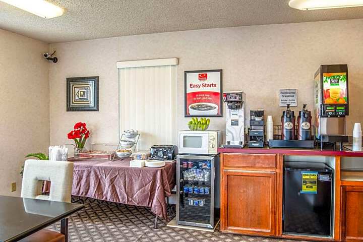 Econo Lodge Southeast