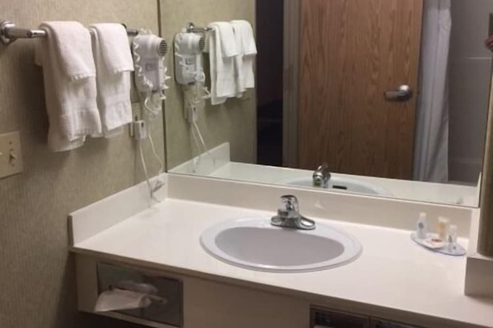 Room 15 of 54