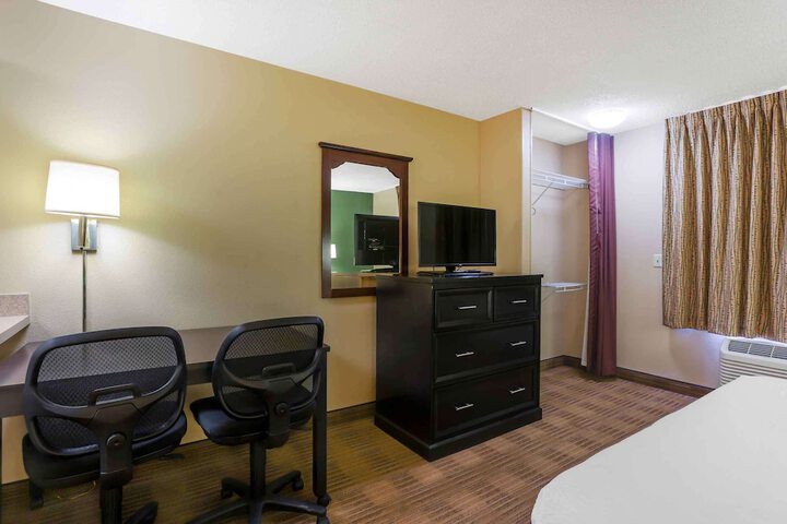 Room 12 of 29