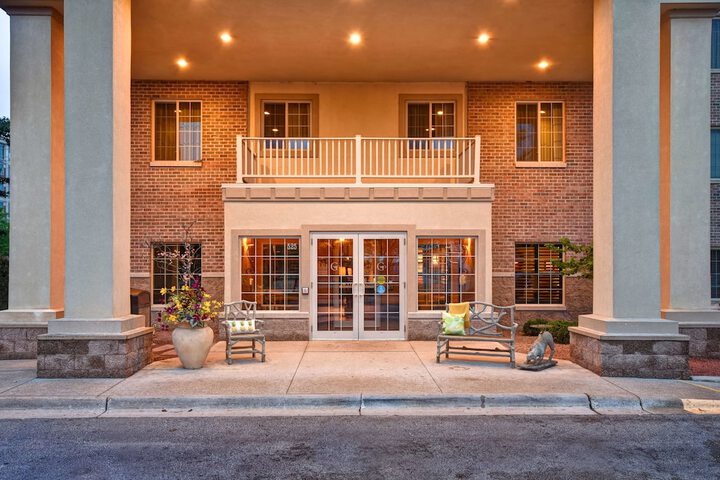 Hotel 3 of 38