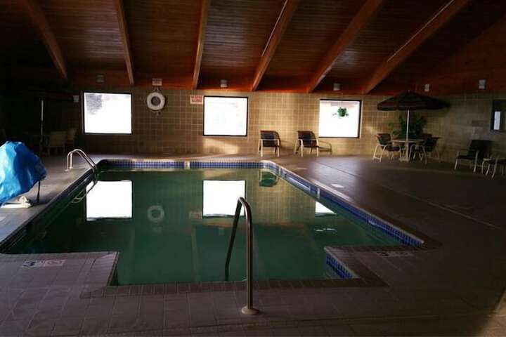 Pool 11 of 64