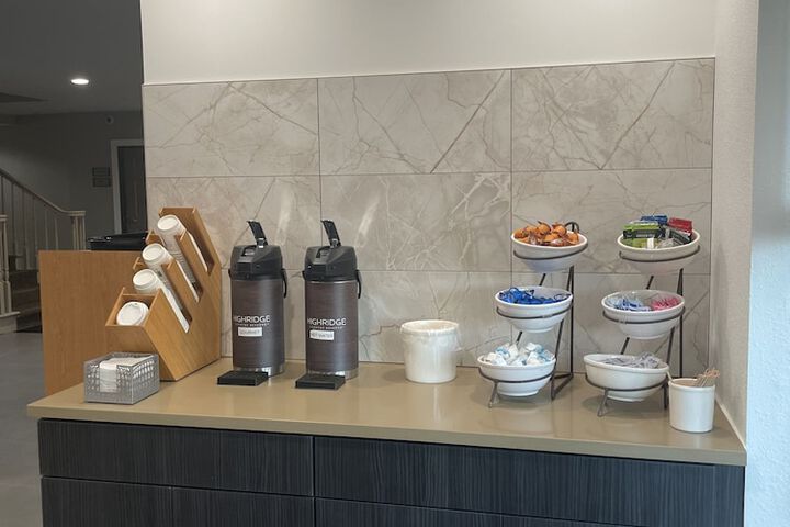 Breakfast/Coffee Service 56 of 61